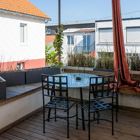 Pierre Percee Bord De Loire Proche Nantes 別荘