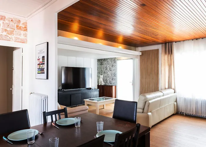 Pierre Percee Bord De Loire Proche Nantes Feriehus *