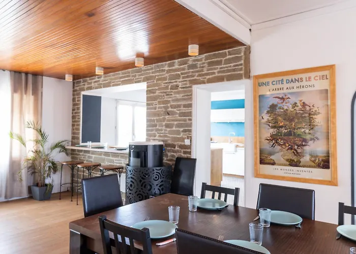 Pierre Percee Bord De Loire Proche Nantes Feriehus *